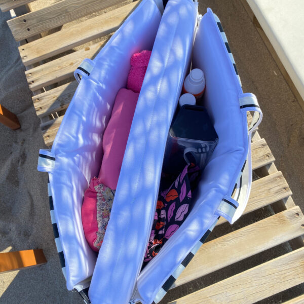 fabric zipper beach bag interior