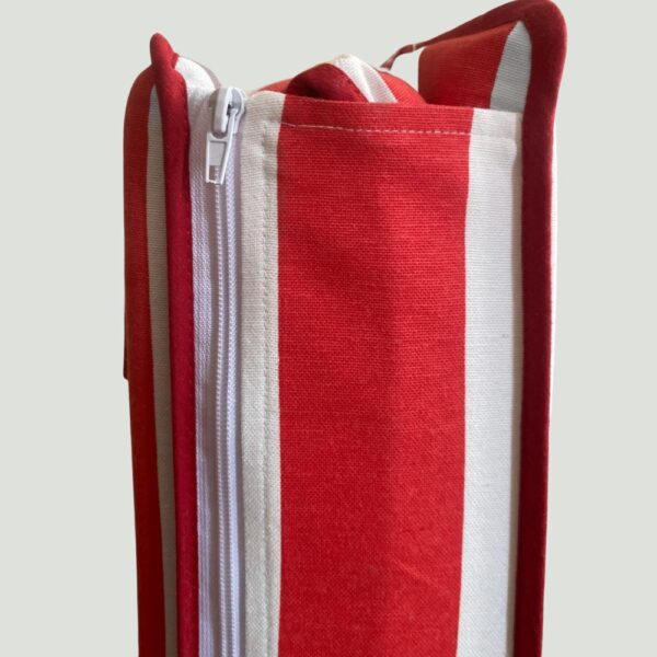 Detail of Zipper and Seams on Convertible Beach Bag Chaise Cushion